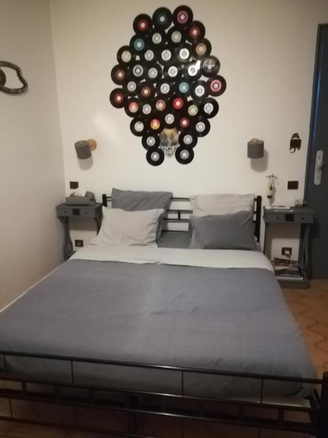 Cath'S Place Тулон Екстериор снимка